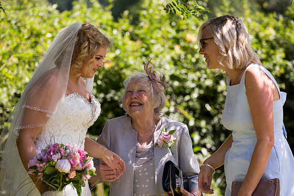 Wedding photography Walton Hall and Gardens | Vicky and Dan